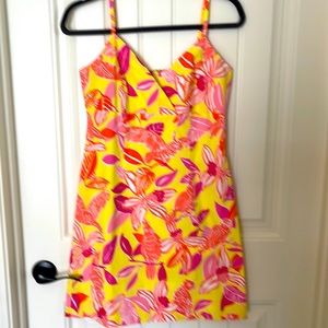 Lilly Pulitzer size 6 new w/no tags.Cute addition!